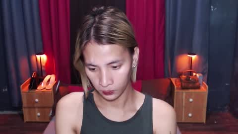 Snapshot of jv_mushroomhead chatting on February 9, 7:16 am Akii online show from February 9, 7:16 am