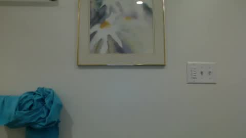 J and Sugar snap pea online show from February 13, 4:00 am