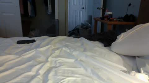 J and Sugar snap pea online show from September 21, 9:38 pm