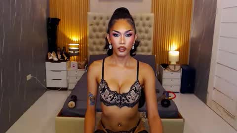 Snapshot of jynxocean chatting on October 27, 8:07 am Jynx online show from October 27, 8:07 am