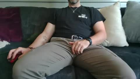 Snapshot of k00fler_08 chatting on May 27, 9:56 pm koof online show from May 27, 9:56 pm