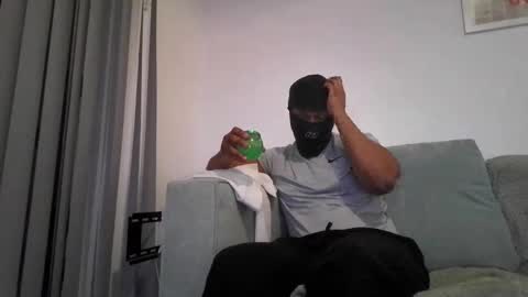 Snapshot of k1prince chatting on February 20, 8:53 pm K1Prince online show from February 20, 8:53 pm