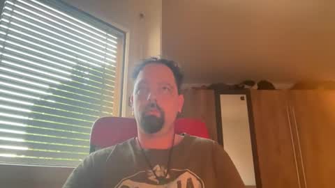 niceoregano online show from February 9, 12:31 pm