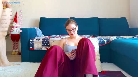 KITTY AND NICK Broadcast start time 10 am and 10 pm Moscow time online show from January 12, 9:08 am