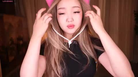 Amely online show from June 28, 3:34 am