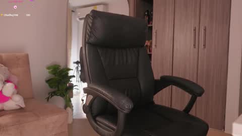 Kaaren17 online show from March 27, 5:34 pm