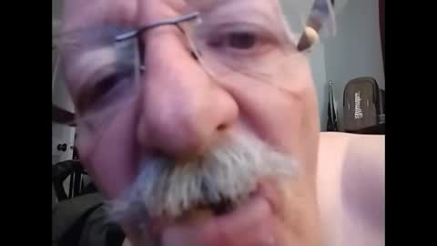 kabriggs136 online show from October 30, 6:41 pm