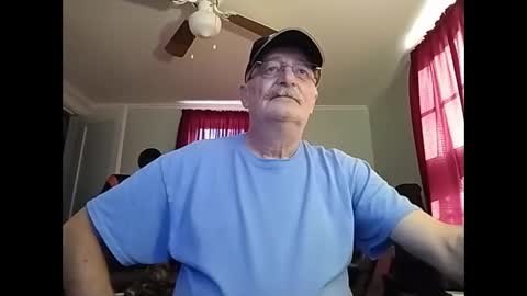 Snapshot of kabriggs137 chatting on January 28, 9:19 pm kabriggs137 online show from January 28, 9:19 pm