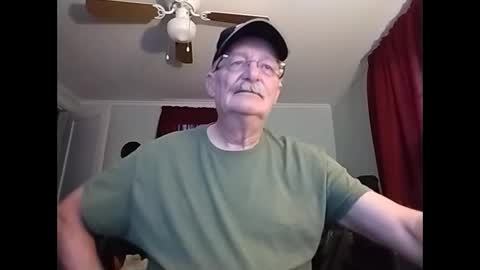 Snapshot of kabriggs137 chatting on February 28, 11:34 pm kabriggs137 online show from February 28, 11:34 pm