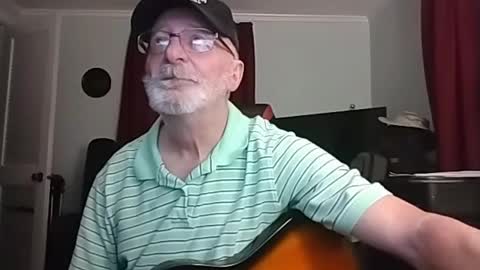 Snapshot of kabriggs137 chatting on June 11, 12:32 am kabriggs137 online show from June 11, 12:32 am