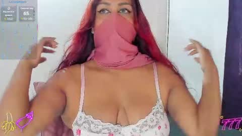 Snapshot of kadira6_ chatting on June 11, 2:48 pm kadira6_ online show from June 11, 2:48 pm