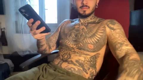 Snapshot of kadmon33 chatting on November 6, 1:34 pm kadmon33 online show from November 6, 1:34 pm