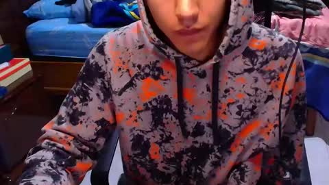 kael_art_d online show from February 5, 5:39 pm