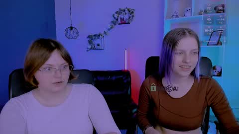 kaela_spell_ online show from April 14, 1:33 am