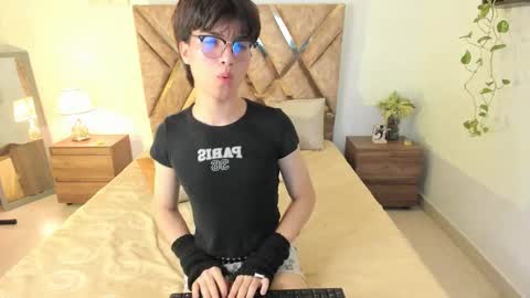 Kai online show from March 12, 11:33 pm