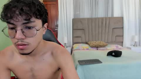 Snapshot of kai_storn chatting on February 4, 11:05 am kai_storn online show from February 4, 11:05 am