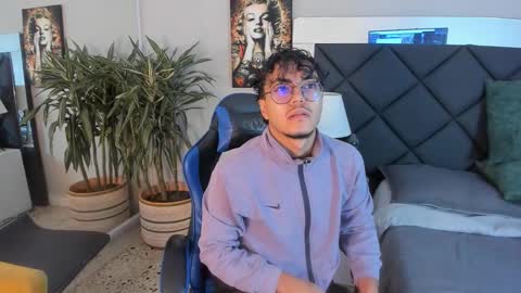 Snapshot of kai_storn chatting on February 25, 11:09 am kai_storn online show from February 25, 11:09 am