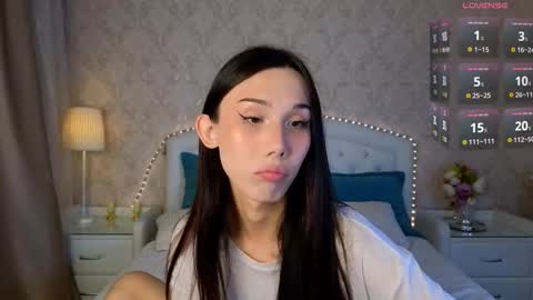 Snapshot of kaiasunshine chatting on October 19, 2:29 pm Kaia Monday Thursday FridaySaturdaySunday online show from October 19, 2:29 pm