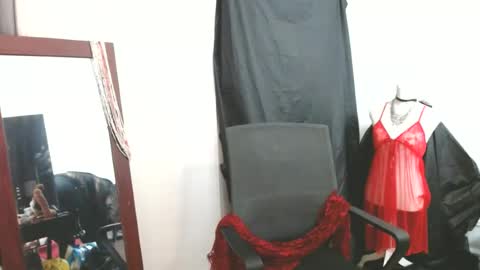 Kai Divine online show from July 8, 3:55 am