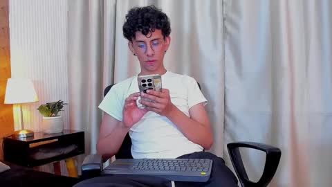 kai online show from March 22, 3:54 am