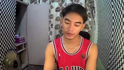 Snapshot of kaiknox chatting on December 3, 5:01 pm Kai online show from December 3, 5:01 pm