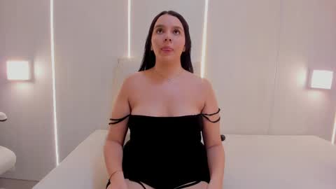 Kailyn online show from April 29, 11:03 am