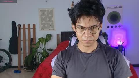 Snapshot of kain_moretti chatting on April 15, 11:39 am KAIN online show from April 15, 11:39 am