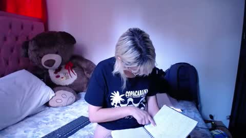 kaira111 online show from November 12, 11:54 am