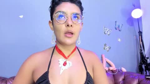 kaira_mosse_ online show from October 31, 11:11 am