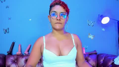 Snapshot of kaira_mosse_ chatting on March 20, 12:21 pm kaira_mosse_ online show from March 20, 12:21 pm