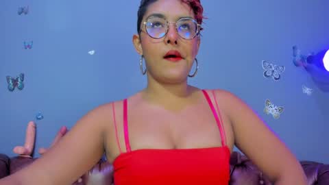 Snapshot of kaira_mosse_ chatting on March 29, 11:54 am kaira_mosse_ online show from March 29, 11:54 am