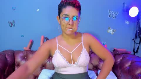 Snapshot of kaira_mosse_ chatting on April 18, 11:36 am kaira_mosse_ online show from April 18, 11:36 am
