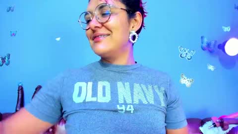 Snapshot of kaira_mosse_ chatting on May 27, 11:40 am kaira_mosse_ online show from May 27, 11:40 am