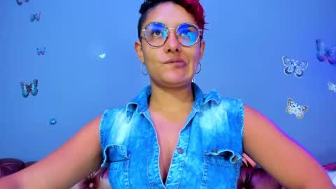 Snapshot of kaira_mosse_ chatting on June 3, 11:46 am kaira_mosse_ online show from June 3, 11:46 am