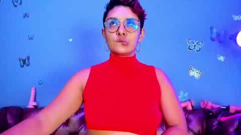 kaira_mosse_ online show from July 3, 11:38 am