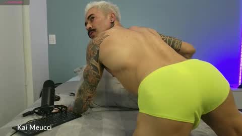 Snapshot of kairos_xx chatting on December 16, 10:13 pm Kairos Meucci online show from December 16, 10:13 pm