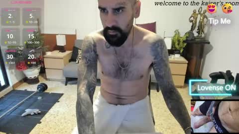 kaiser679 online show from April 13, 9:31 pm