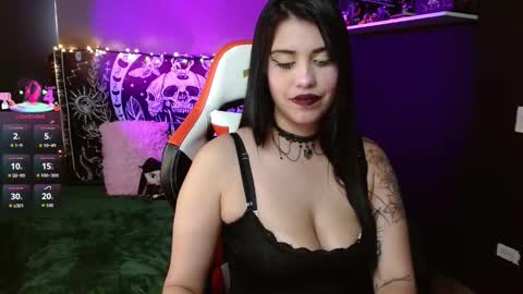 Snapshot of kalanypatterson25 chatting on October 15, 6:41 pm kalany and jeremy online show from October 15, 6:41 pm