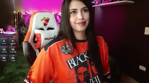 Snapshot of kalanypatterson25 chatting on November 5, 1:44 pm kalany and jeremy online show from November 5, 1:44 pm