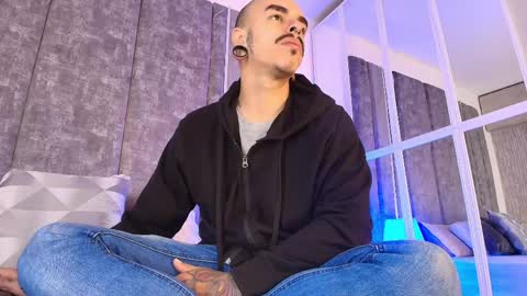 Kale online show from April 8, 11:10 am