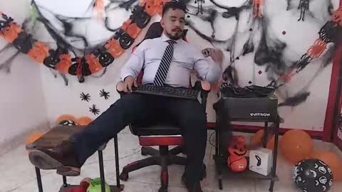 Kaleth online show from October 21, 8:53 pm