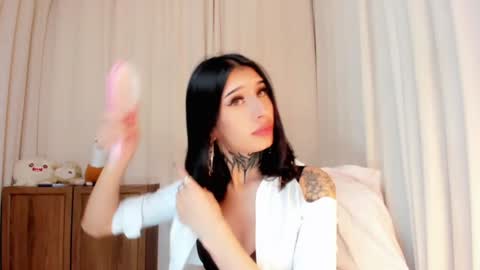 Snapshot of kali_ka chatting on December 12, 6:31 pm Kali Ka Please help me with your thumbs up its important dont forget my birthday on October 26 online show from December 12, 6:31 pm