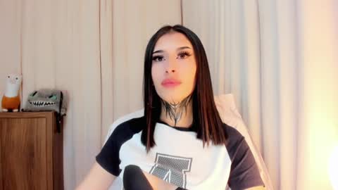 Snapshot of kali_ka chatting on December 13, 10:55 pm Kali Ka Please help me with your thumbs up its important dont forget my birthday on October 26 online show from December 13, 10:55 pm