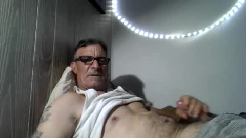 kalifornia91666 online show from November 3, 10:42 pm