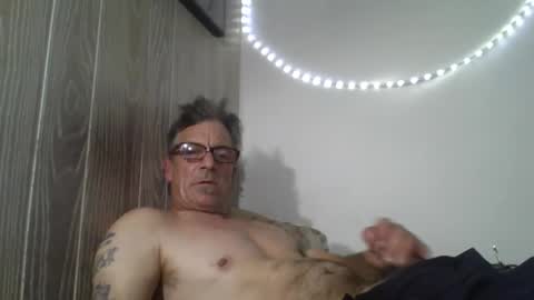 kalifornia91666 online show from December 20, 3:57 am