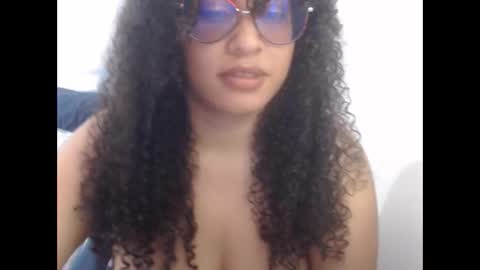 Snapshot of kaliith chatting on February 25, 3:38 pm Kaliith online show from February 25, 3:38 pm