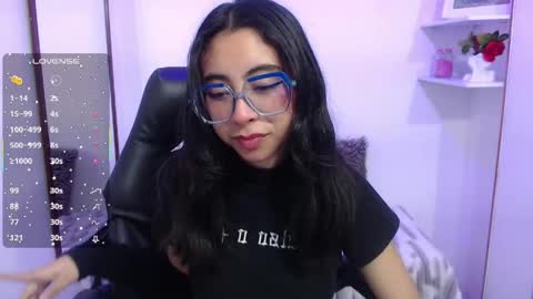 Snapshot of kalilowe_ chatting on June 3, 2:19 pm Kali online show from June 3, 2:19 pm
