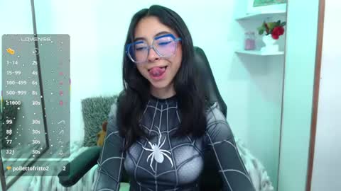 Snapshot of kalilowe_ chatting on June 9, 2:17 pm Kali online show from June 9, 2:17 pm