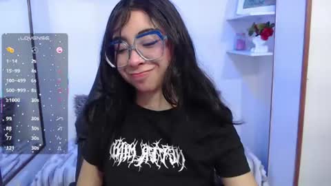 Snapshot of kalilowe_ chatting on June 19, 2:32 pm Kali online show from June 19, 2:32 pm
