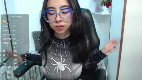 Snapshot of kalilowe_ chatting on June 20, 2:31 pm Kali online show from June 20, 2:31 pm